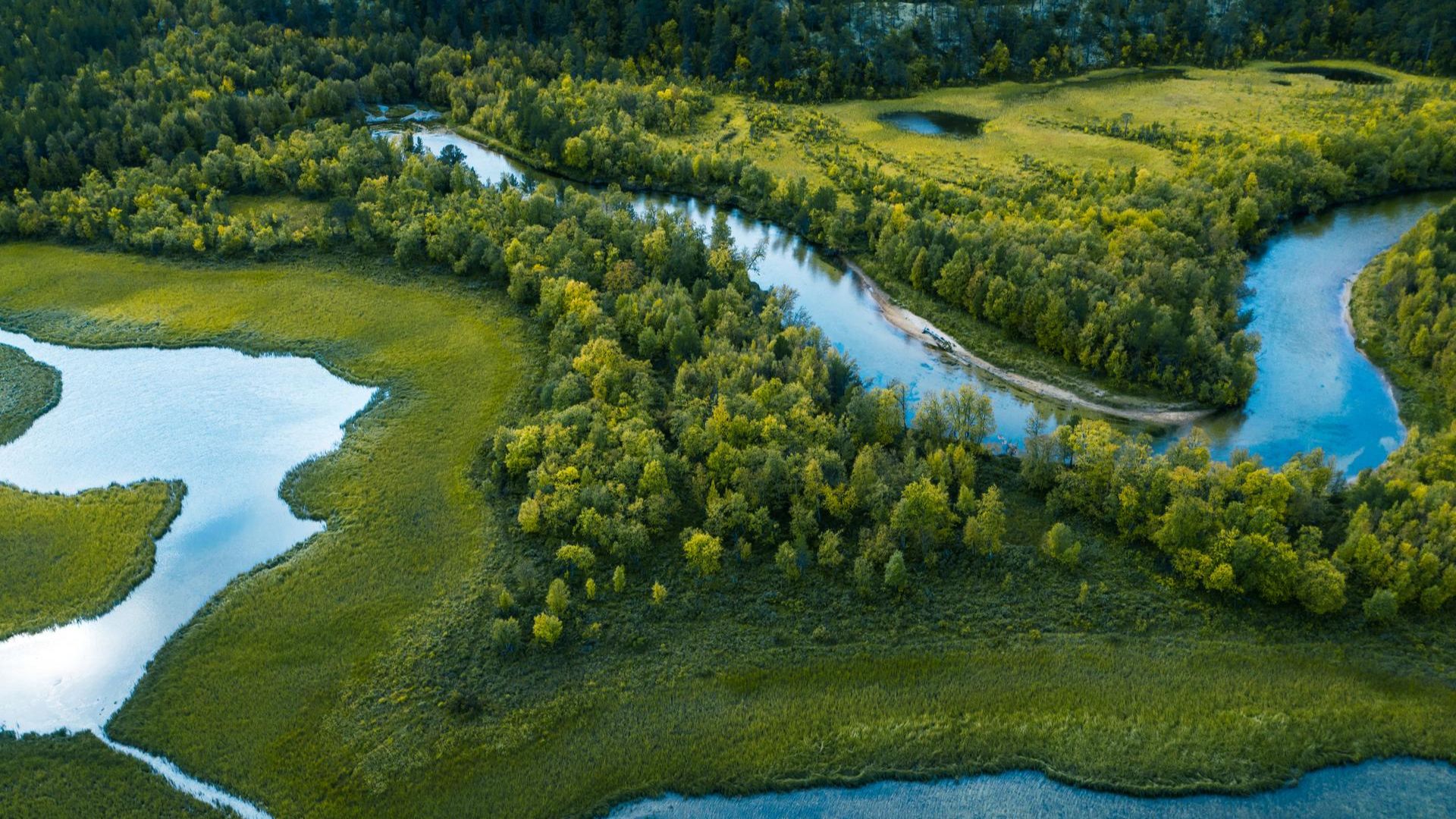 Indra Group se sitúa entre las tres empresas más sostenibles a nivel mundial, y única europea en el Top 10%, según la selección Standard & Poor's para el Sustainability Yearbook 2026