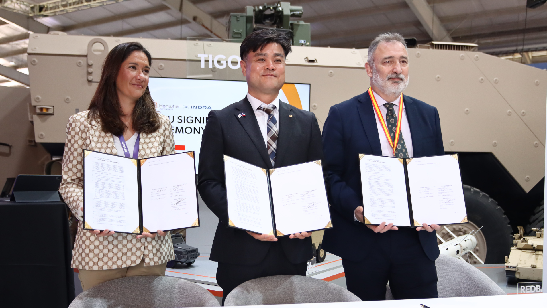 Hanwha Aerospace firma un MoU con Indra Group para la cooperación en defensa en América Latina