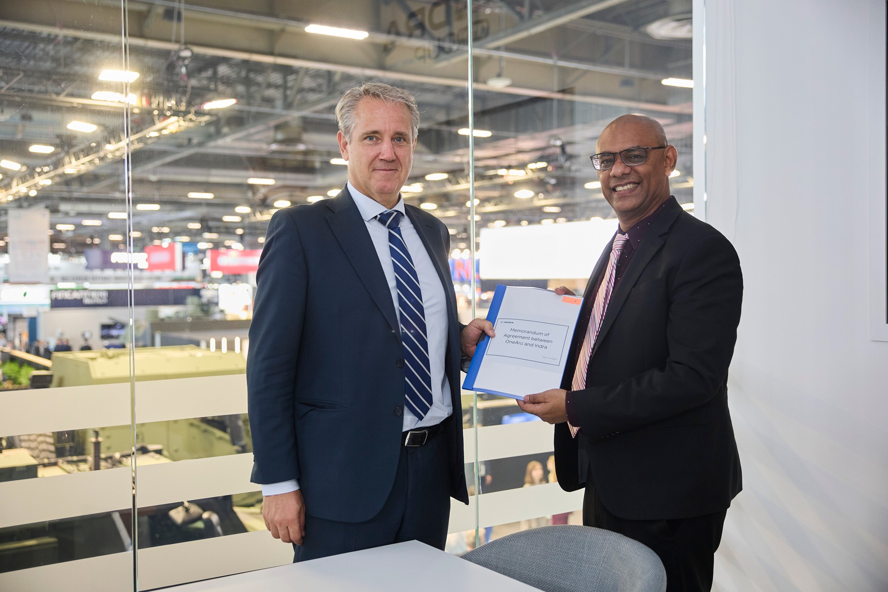 Indra Group and BAE Systems OneArc sign an agreement to strengthen the Spanish Army's land vehicle simulation capabilities